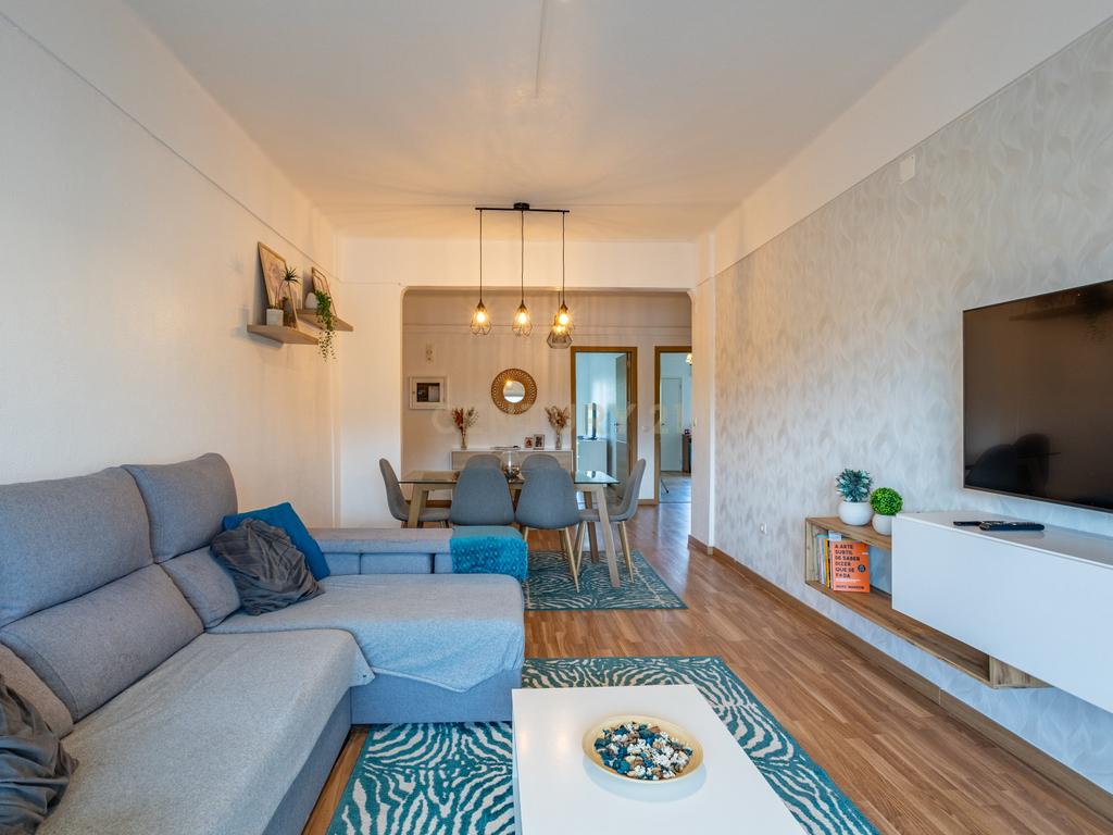 Apartamento T2 na Nazaré - Totalmente Remodelado com Vista Mar - Image 7