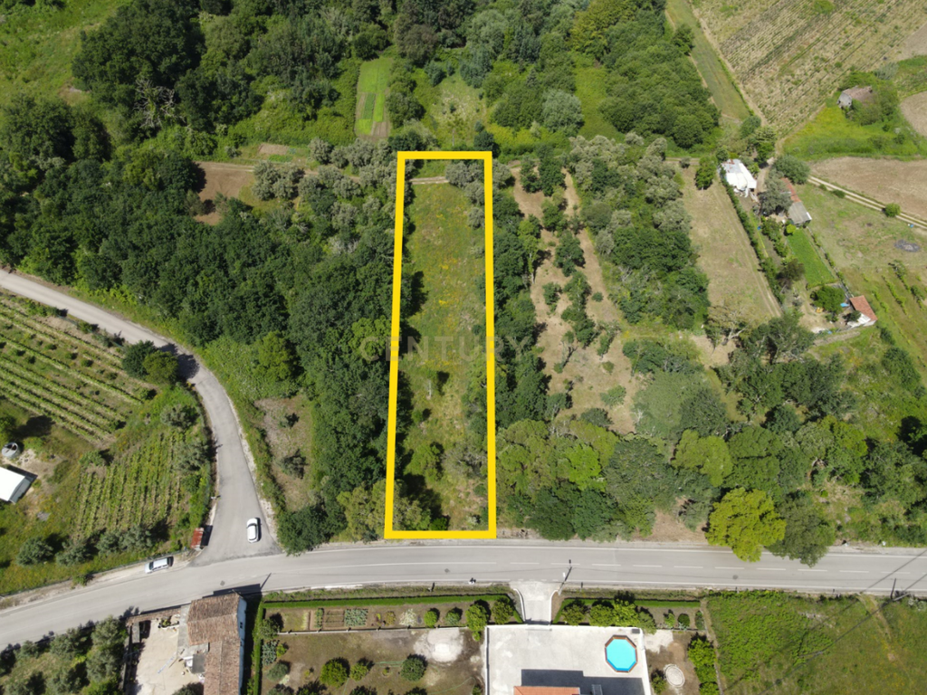 Exelente terreno de construção, boa localização, perto do rio. - Image 1