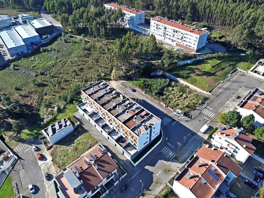 Terreno para construção moradia Bi-Familiar de 4 Pisos - (Alfena) Valongo Lote 22 - Image 7