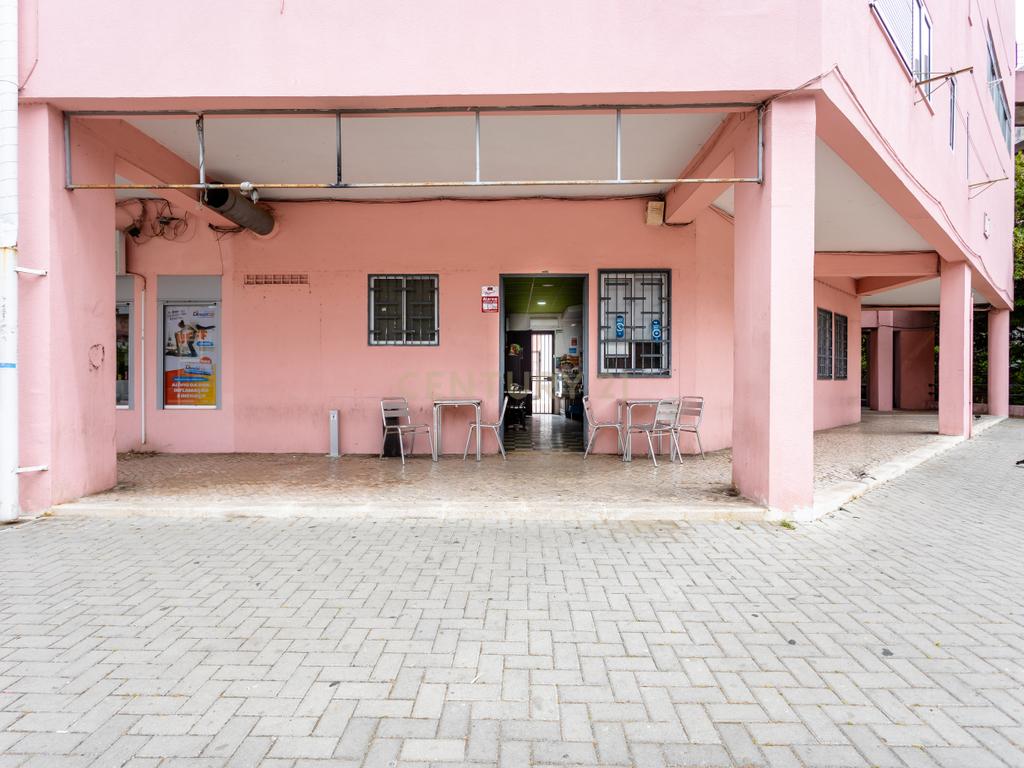 Loja/Café totalmente equipado em Marvila-Bairro dos Lóios - Image 10