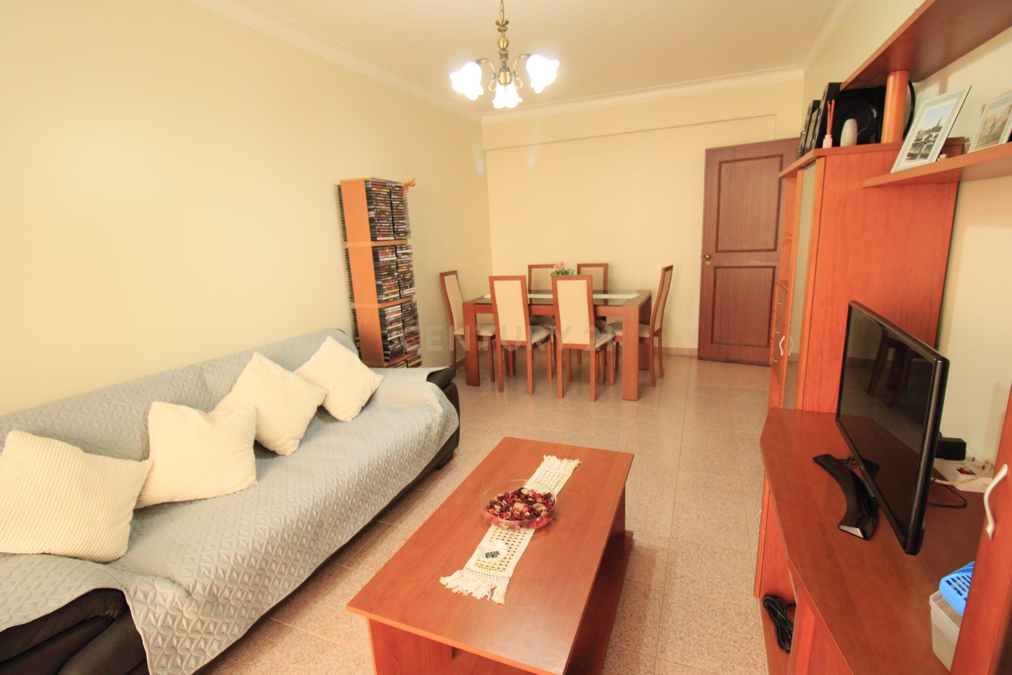 Apartamento T2 com Garagem | Agualva-Cacém - Image 4