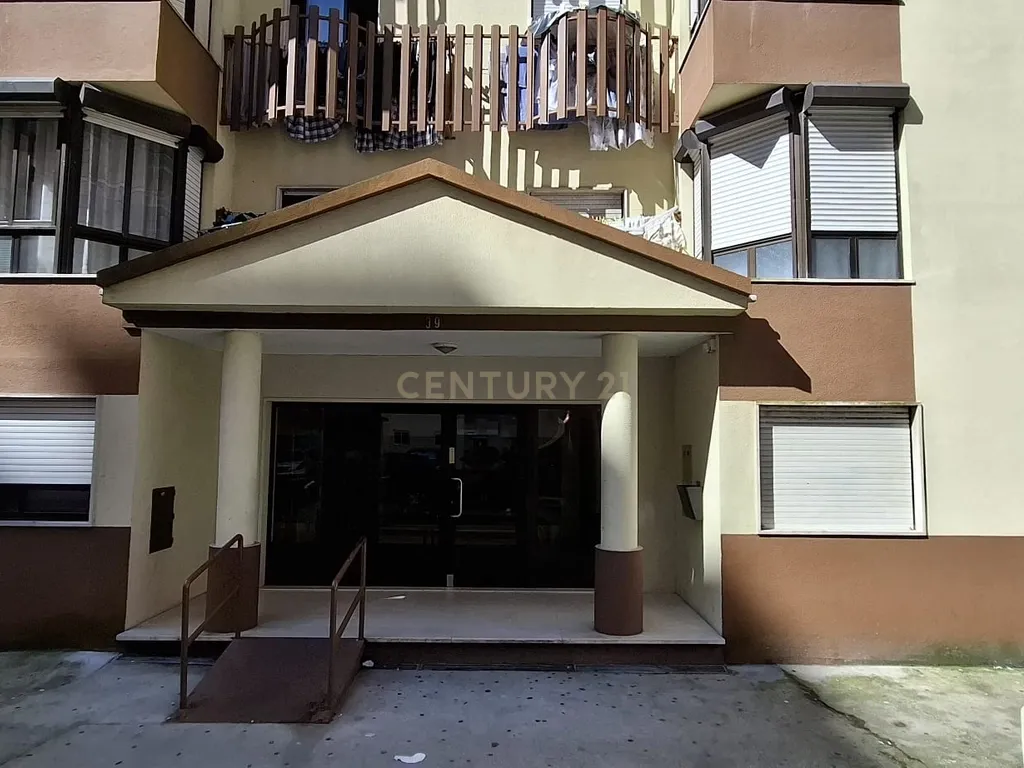 Apartamento T2 - Tapada das Mercês - Image 16