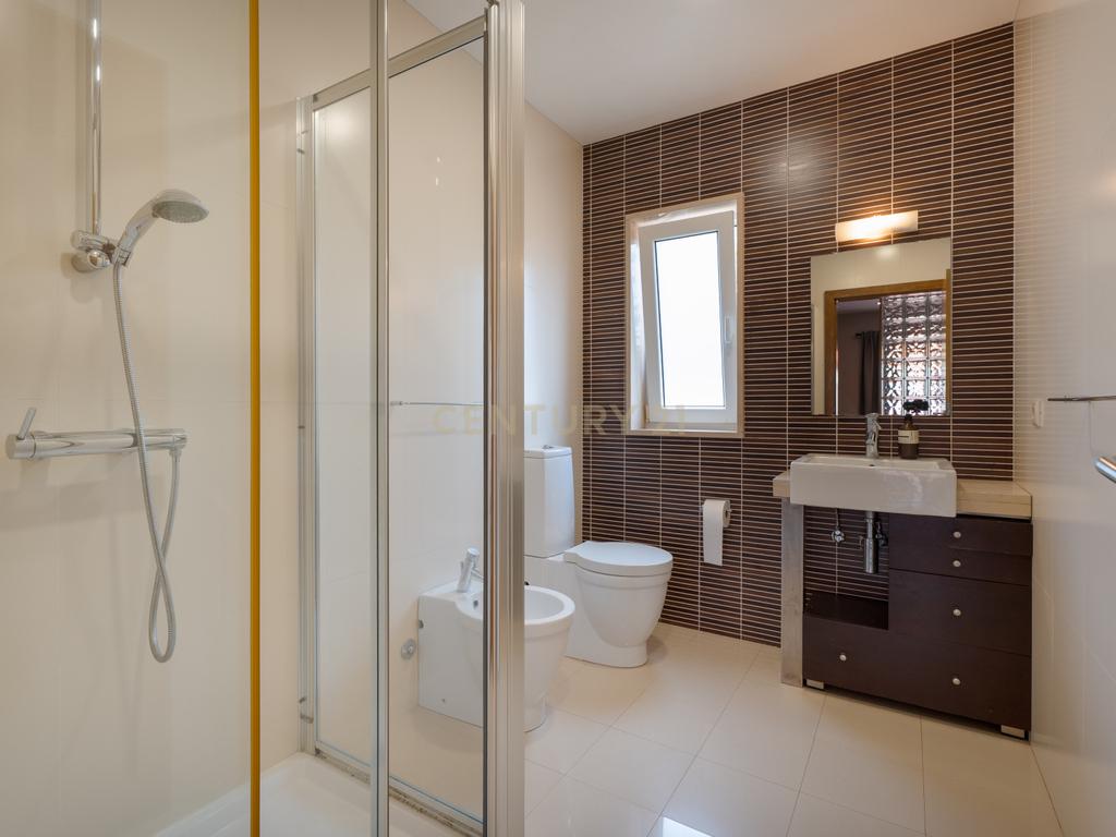 Moradia T6 de Charme com Piscina,  na Trofa (São Romão do Coronado) - Image 34