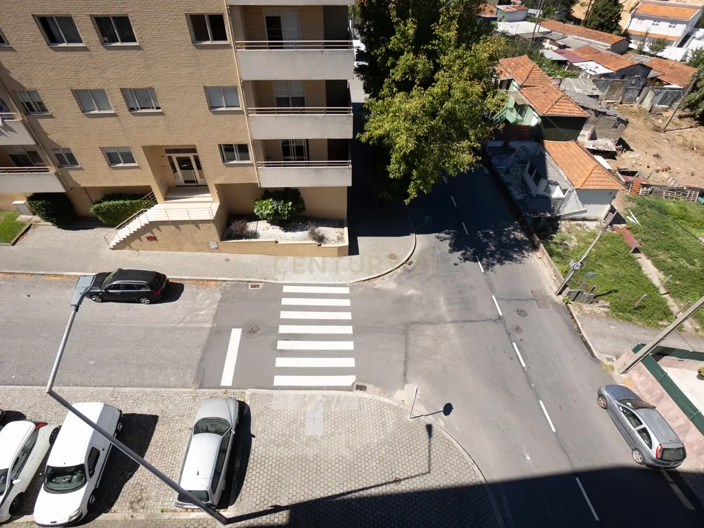 Apartamento T3 com Vista Panorâmica em Canidelo, Vila Nova de Gaia - Image 25