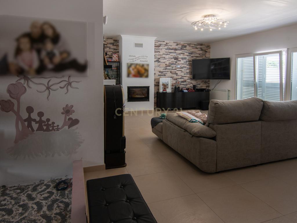 Moradia com Piscina em Vendas Novas - Image 47