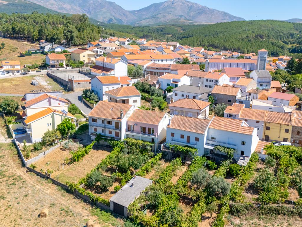 Moradia T3 Erada , Covilhã - Image 20