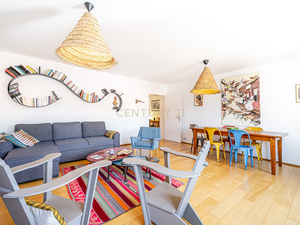 Apartamento T3 com terraço, garagem e elevador na Rua do Benformoso, em Lisboa - Image 6