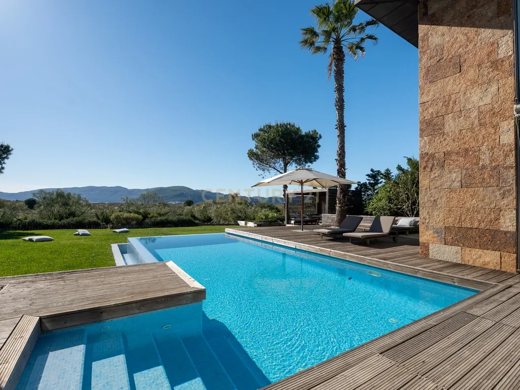 Moradia Exclusiva em Primeira Linha de Mar com Piscina Infinita / Tróia-Carvalhal - Image 60