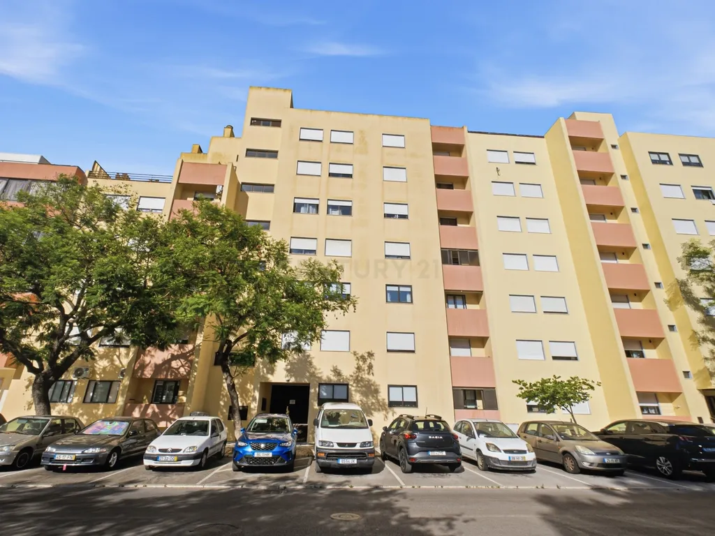 Apartamento T2 c/ Elevador | Fidalguinhos – Barreiro - Image 27