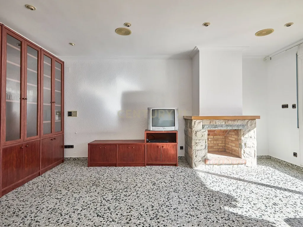 Apartamento em Montcada i Reixac, Barcelona - 3 Quartos - Image 5
