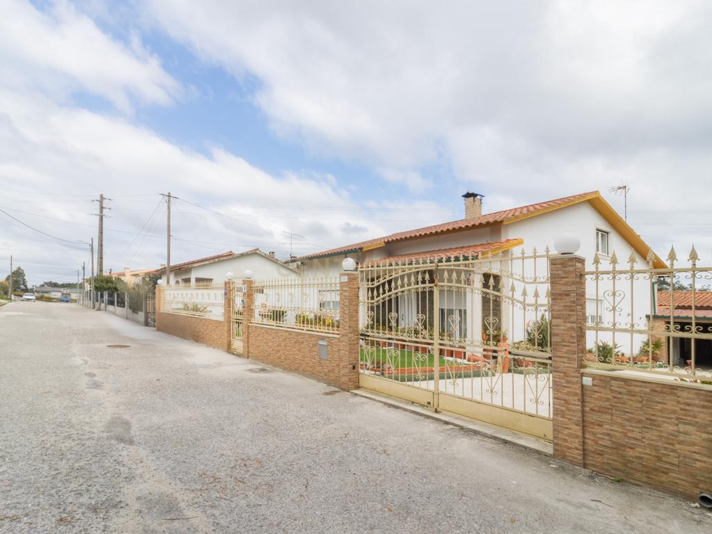Moradia Isolada com terreno em Marinha Grande - Image 2