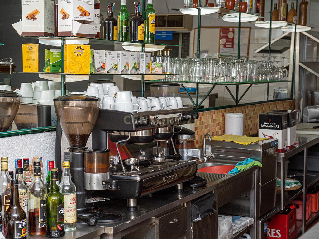 Restaurante com 60 lugares e um Apartamento T2 - Image 10