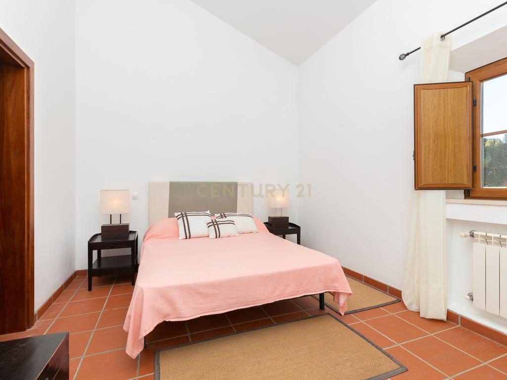 Moradia geminada T2 com terraço e jardim - Image 14