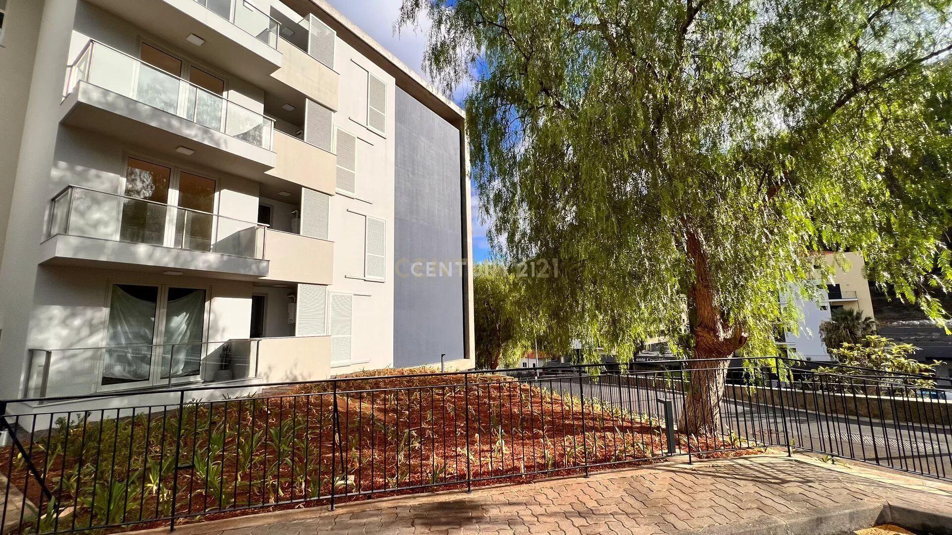 Apartamento T3 para Arrendamento - Santa Cruz, Madeira
