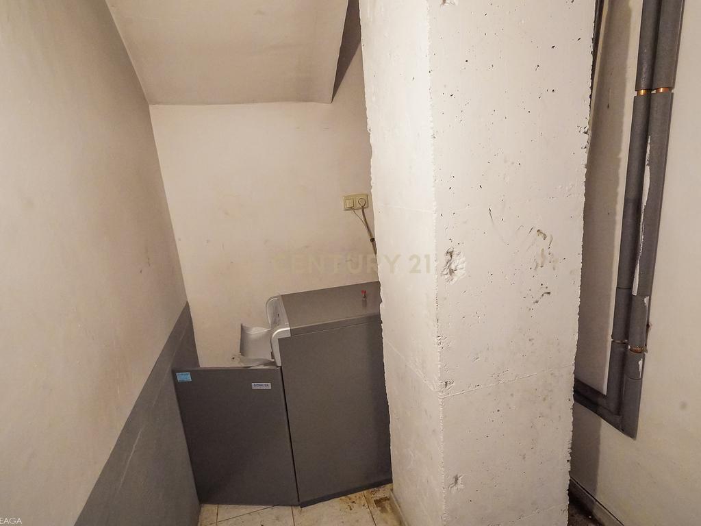 undefined - Image 63