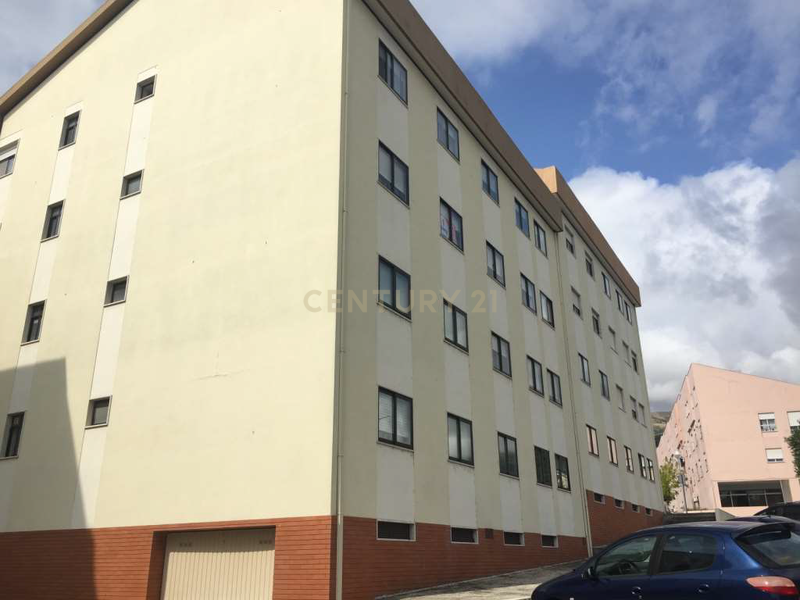 Apartamento T3 em Boidobra, Covilhã - Image 1