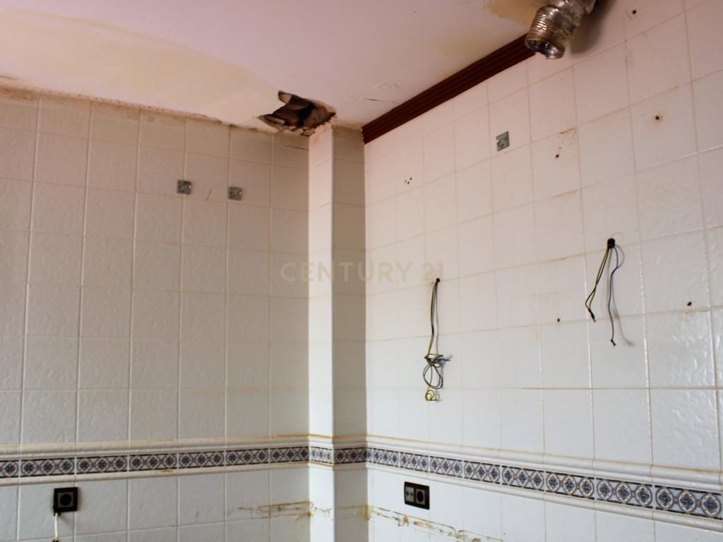  - Image 18