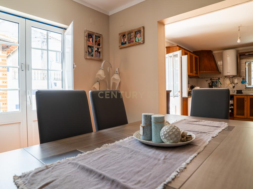 🏡 Moradia T4 Impecável em Olho Marinho – a poucos minutos de Peniche! - Image 10