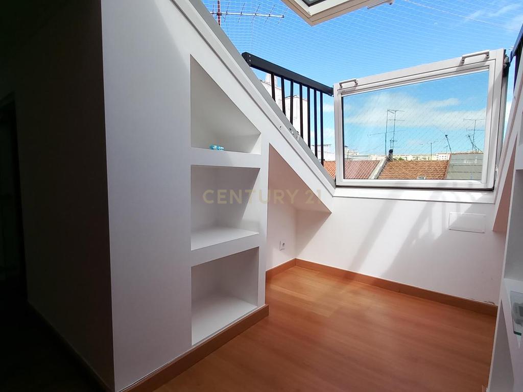 T3 Duplex na Alameda, Lisboa - Image 26