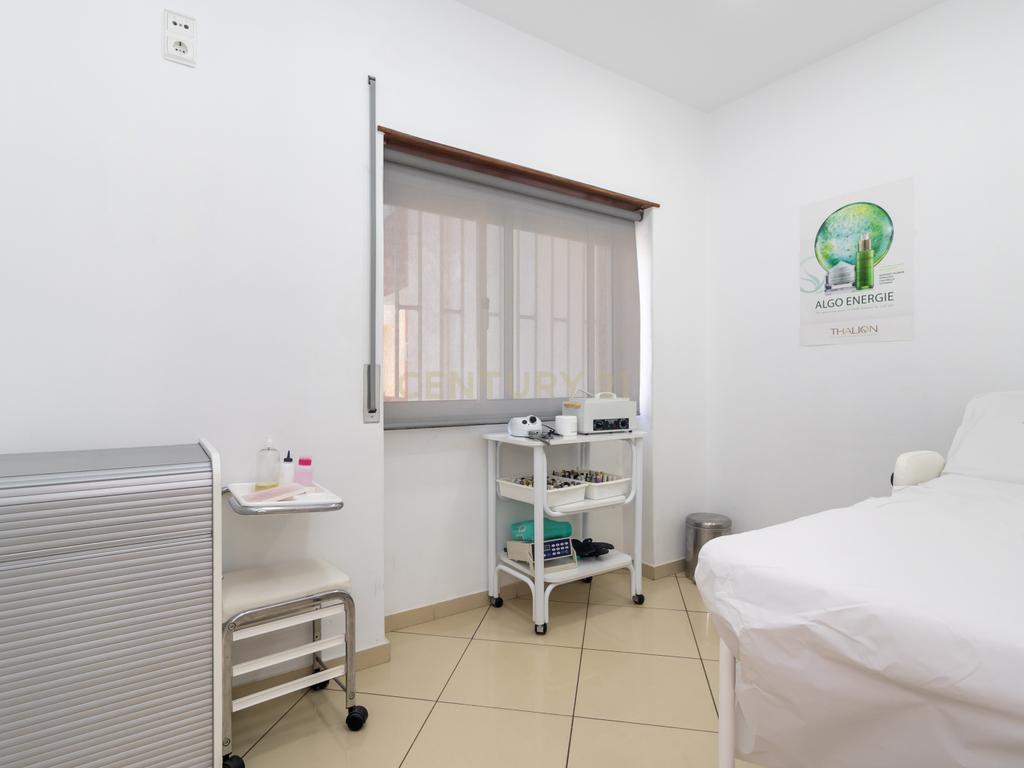 Loja na Amora em zona priveligiada com 180m2 com dois pisos! - Image 12