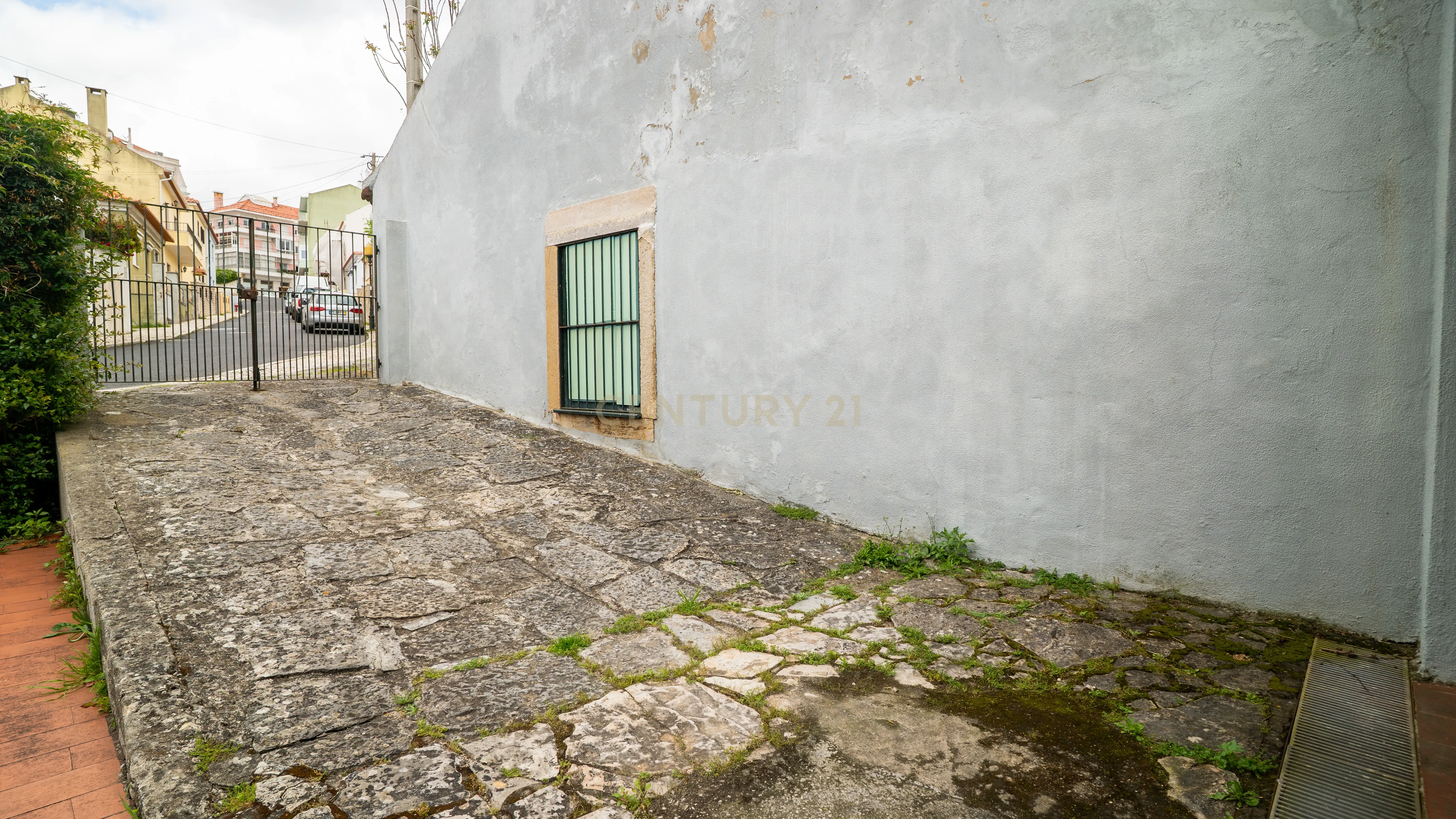 Moradia T6, na Rua 1 no Bairro de Belém, para modernizar em lote com 290m² - Image 64