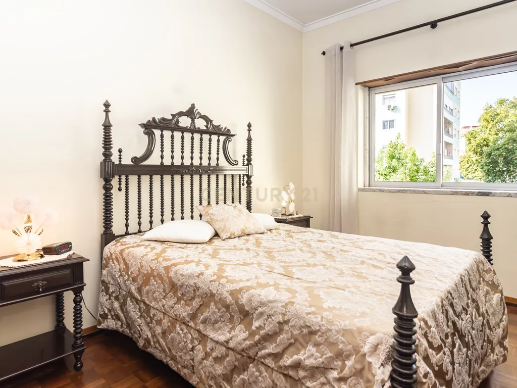 Apartamento T3 em Amora, Seixal - Image 39
