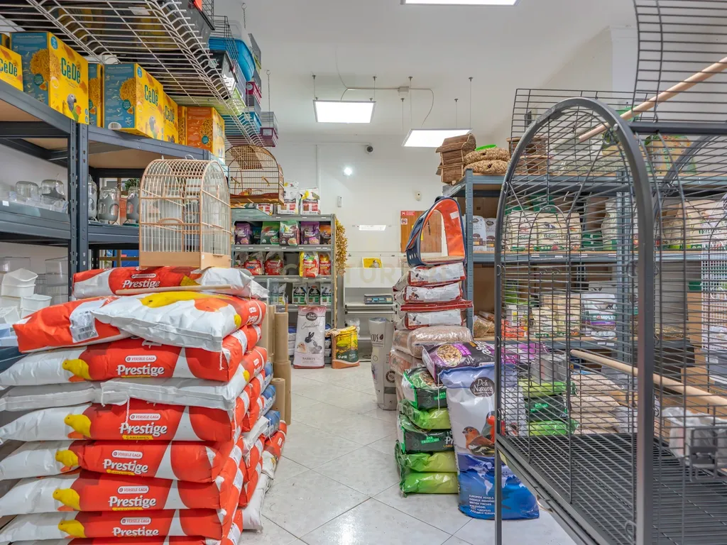 Loja em União das Freguesias de Laranjeiro e Feijó, Almada - Image 8