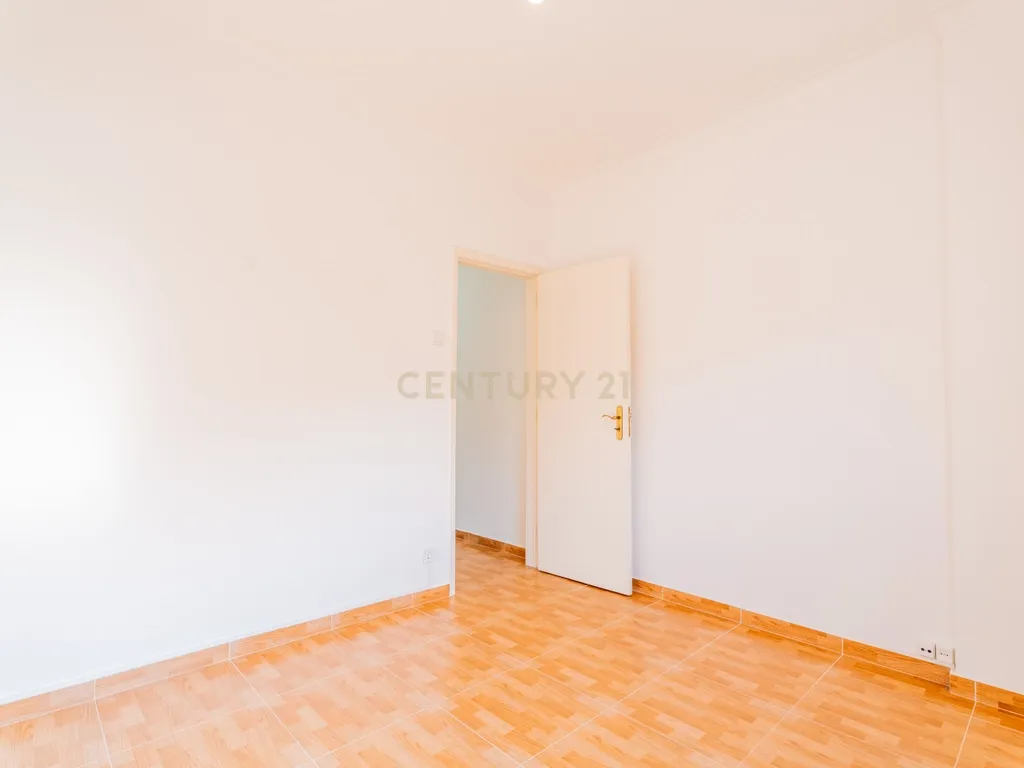 Apartamento T2 para Arrendar – Idanha / Belas - Image 14