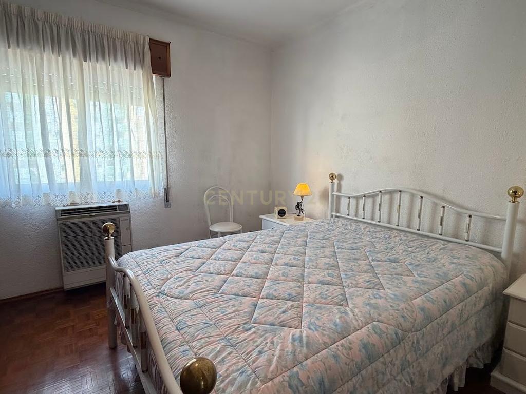Moradia T2 + 1 no Centro de Portimão | Garagem 55 m² | Potencial + Proximidade às Praias - Image 28