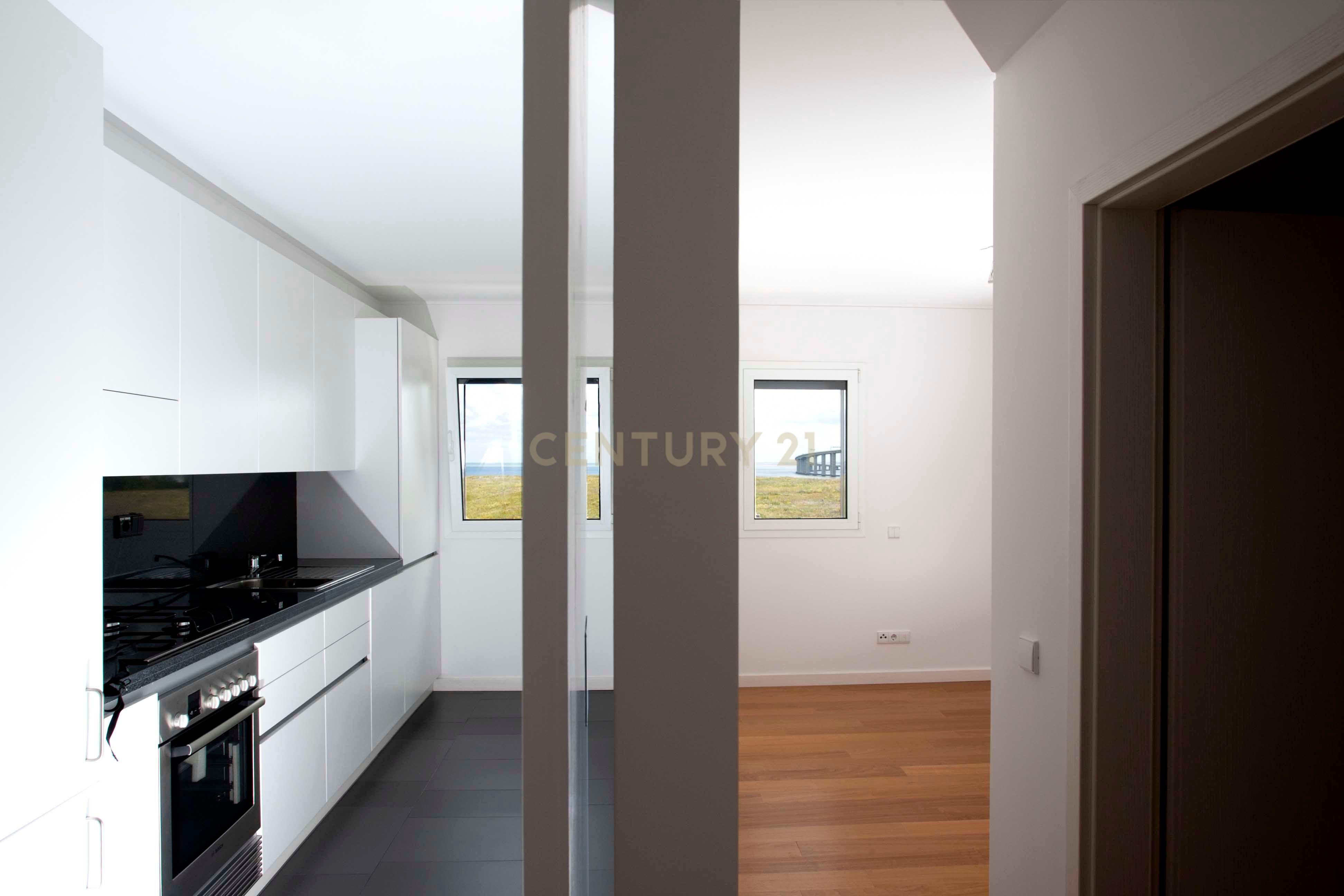 Apartamento T2 com Vista para o Mar em Lisboa - 1600€ - Image 19