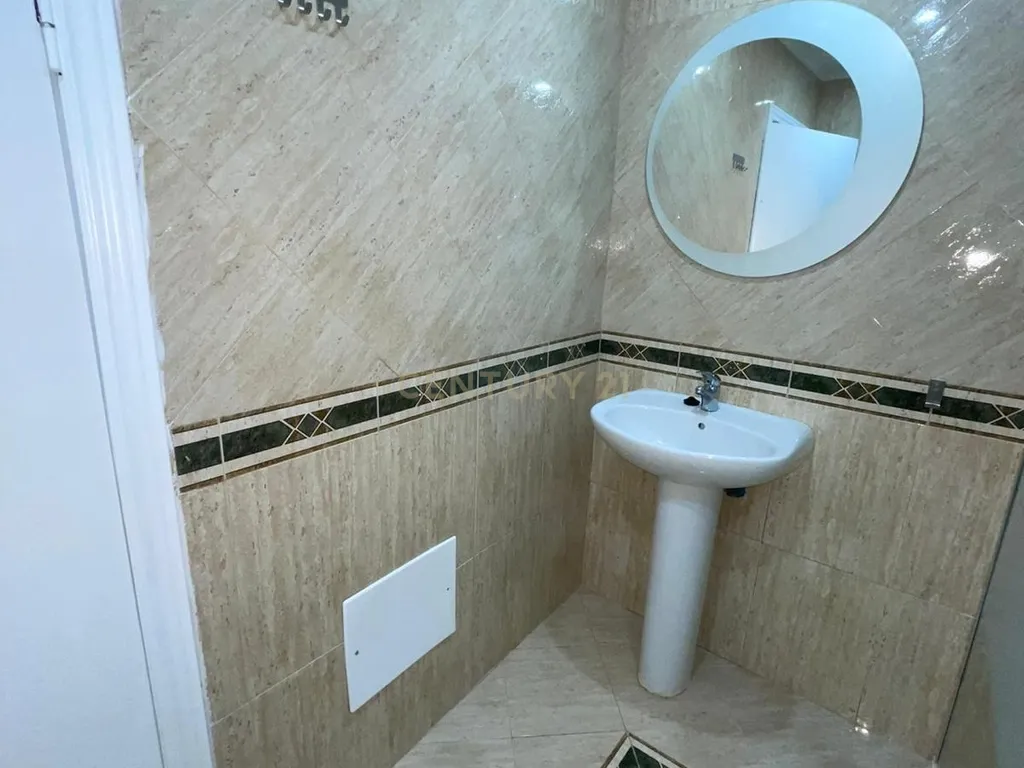 Imóvel de rendimento | Charneca da Caparica | 7 apartamentos | 100% arrendado - Image 5