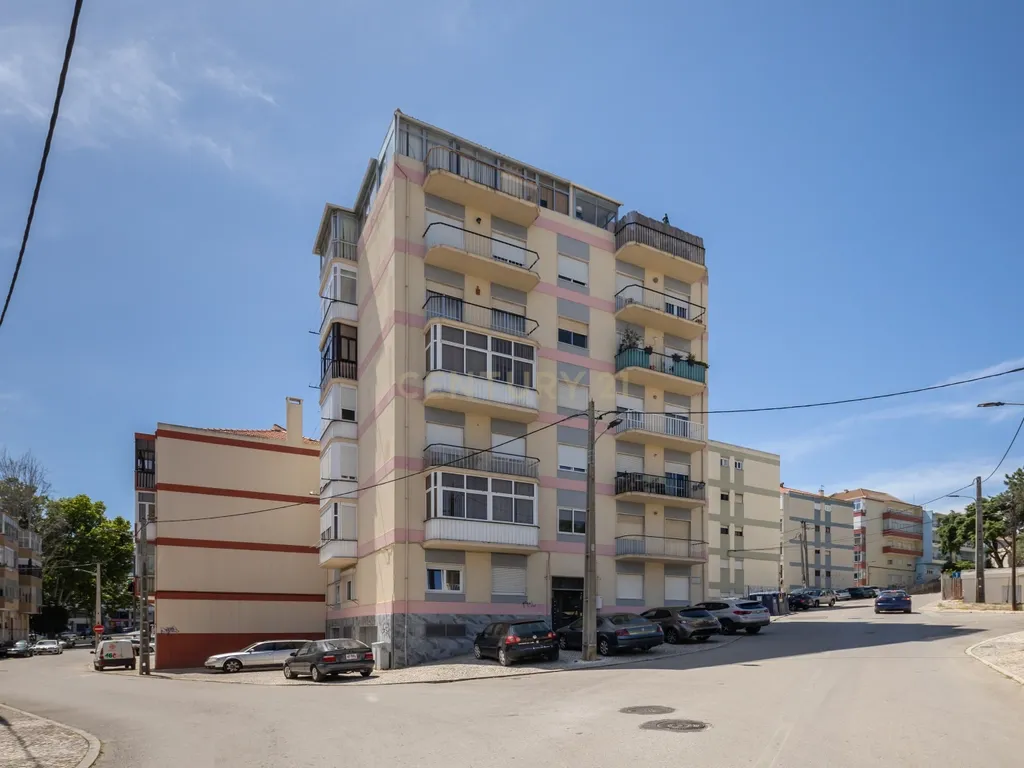 Apartamento T3 para arrendamento - 5 piso c/elevador - Amora - Image 4