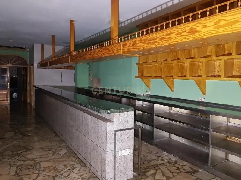Loja - Image 1