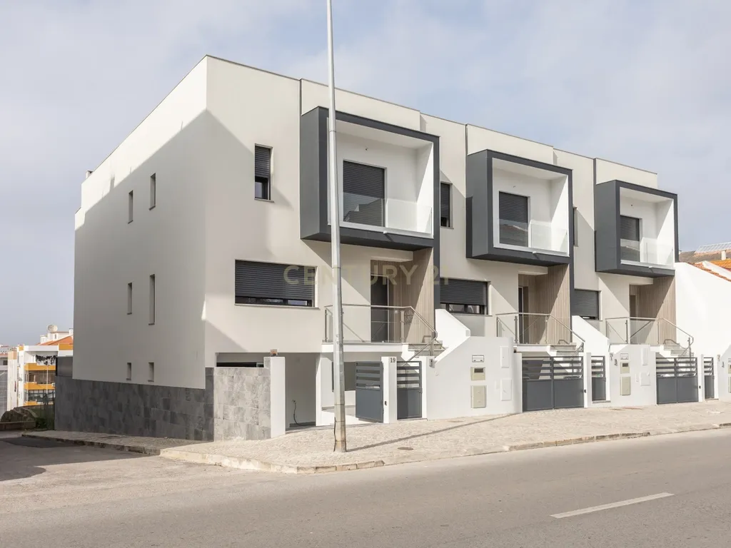 Moradia T4 | Amora - Image 1