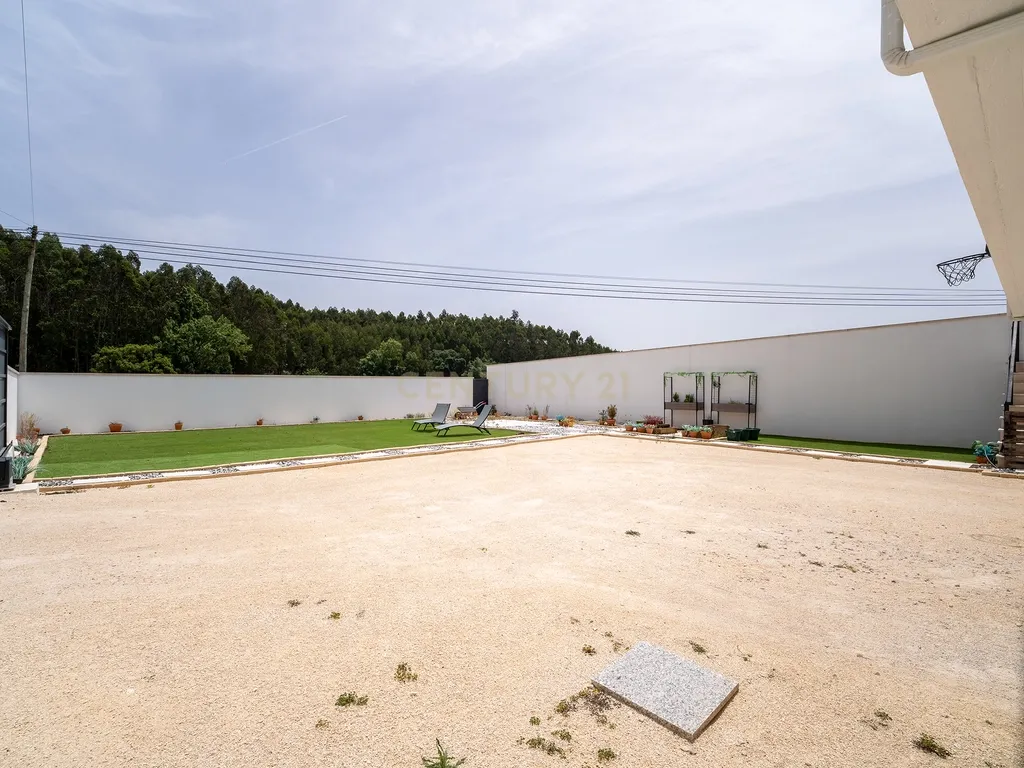 Viva Entre a Serra e Lisboa | Moradia Térrea Nova com Terreno Excecional, junto às Salinas de Rio Maior. - Image 56