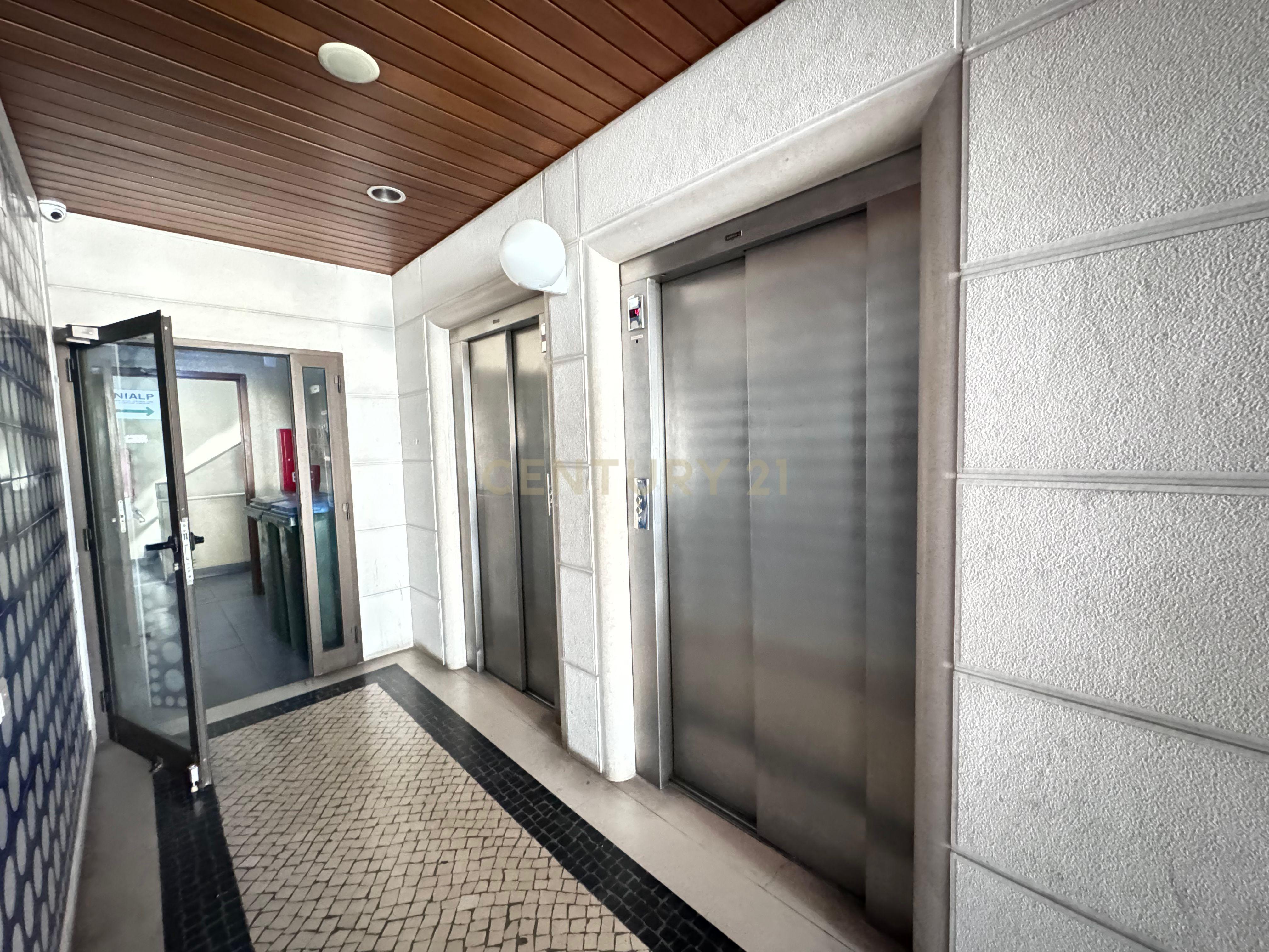 Martim Moniz - Executive Office - Parking space - City ​​center - Image 7
