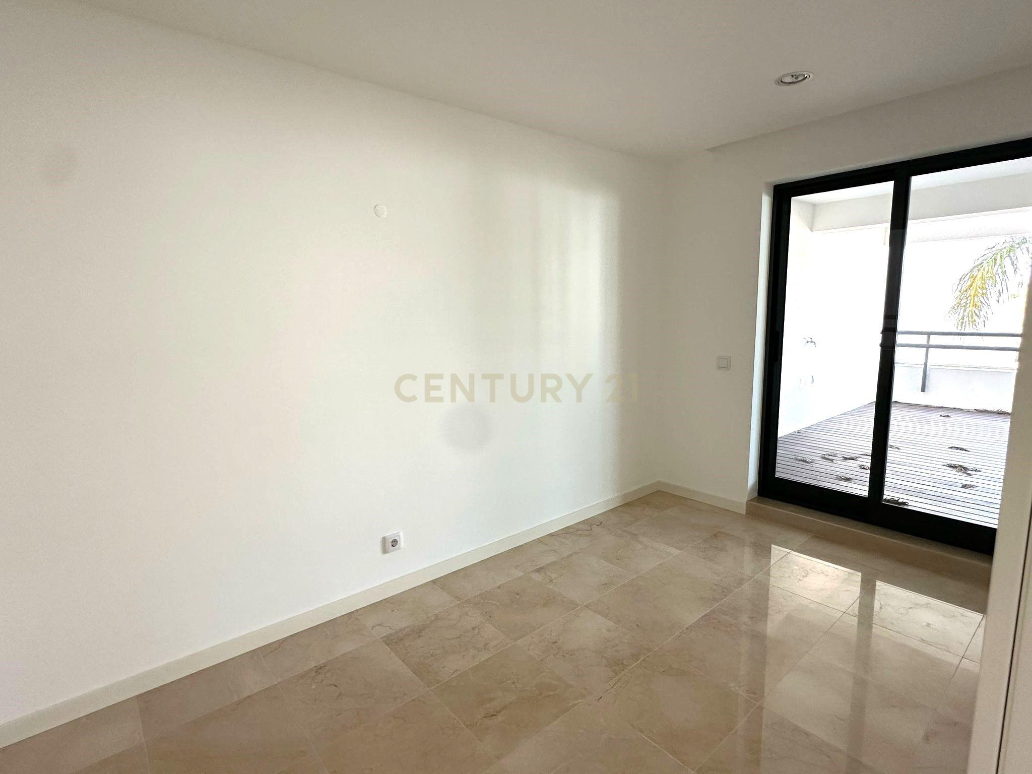 Apartamento T2 | Novo | Vilamoura | Condomínio Fechado - Image 12