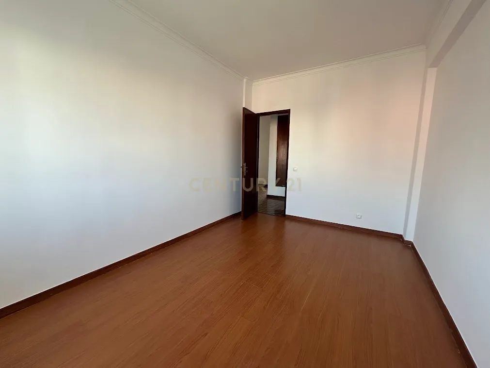 Arrendamento T3 Mercês - Rio de Mouro - Sintra - Image 17