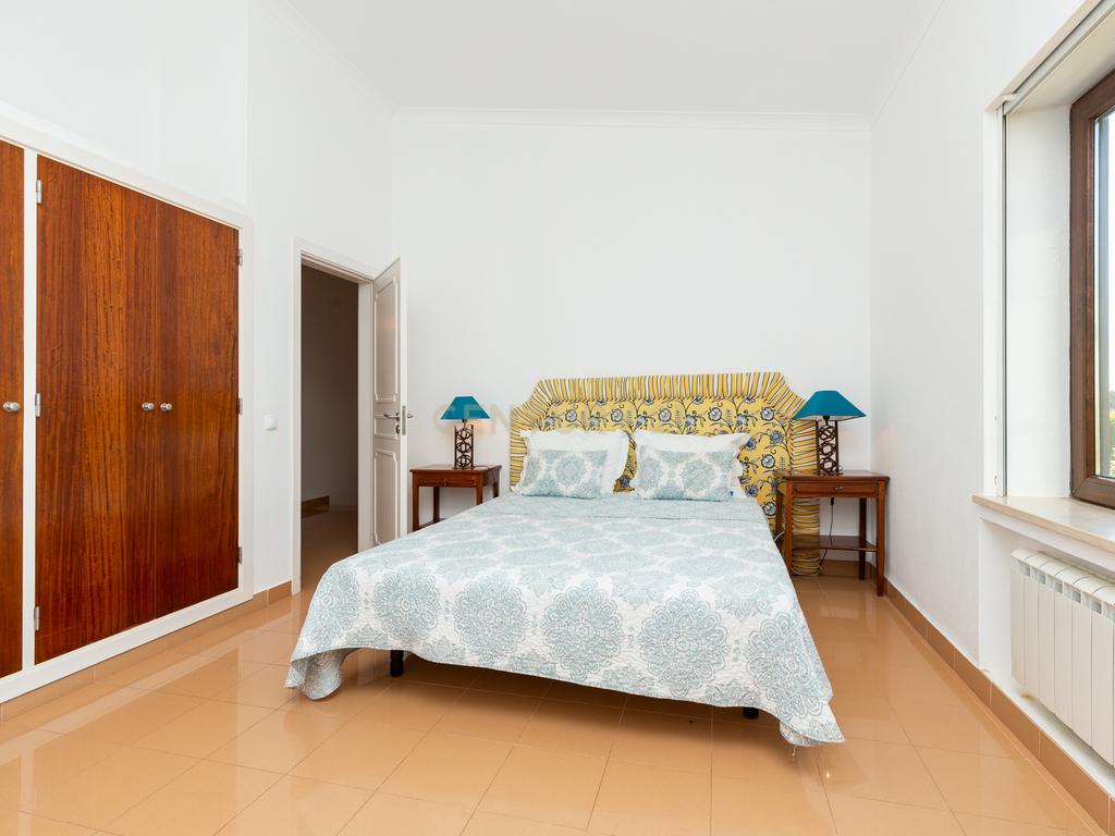 Moradia T4 Independente – Um Refúgio de Conforto e Elegância - Image 23
