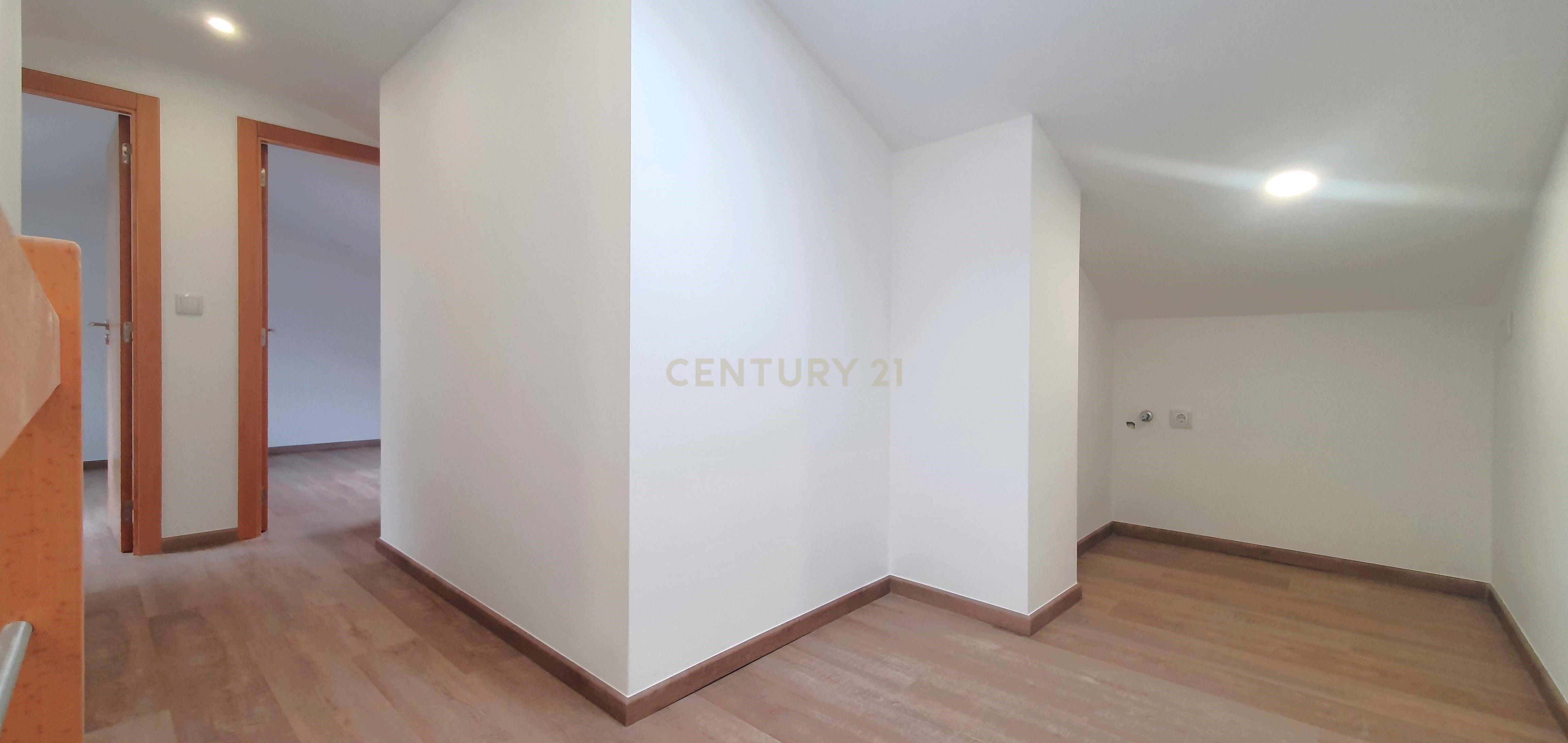 Apartamento T3+2 no Centro da Cidade - Image 11