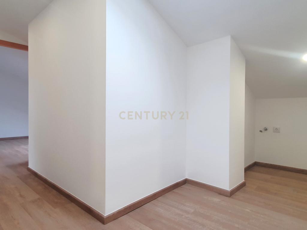 Apartamento T3+2 no Centro da Cidade - Image 11