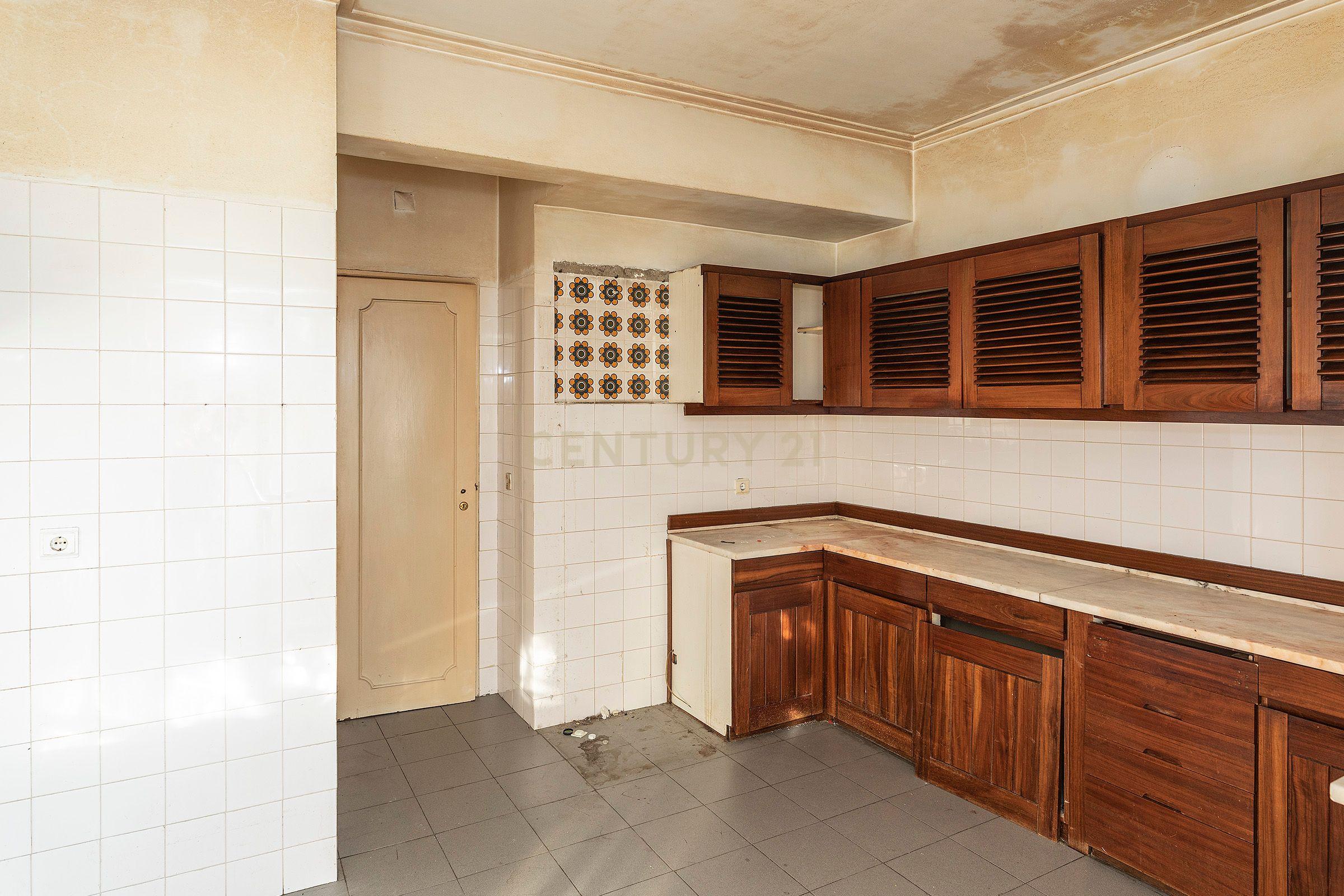 Apartamento T6 | Último Andar | 226m² | Quinta das Palmeiras, Oeiras - Image 14