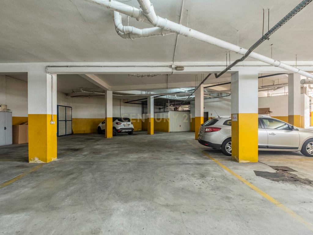 Apartamento T2 de excelentes áreas em Serzedo - Image 18