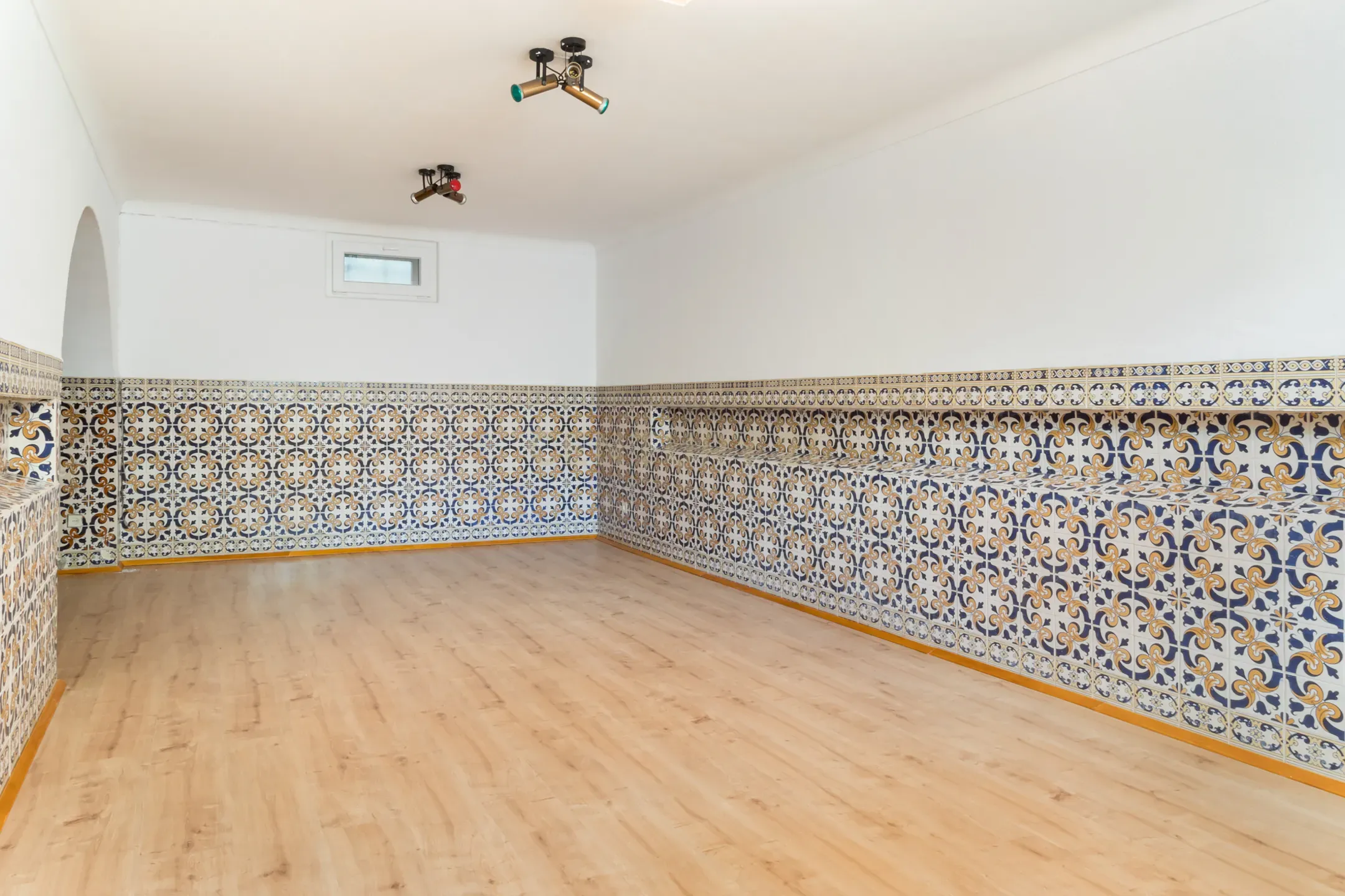 Moradia T3+2 para renovar em Alvalade, Lisboa. Em Venda! - Image 20