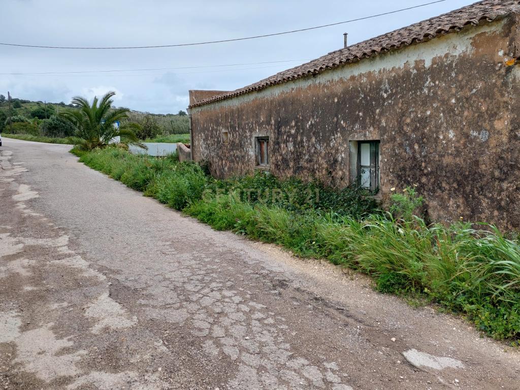 Moradia T4 em Barão de São Miguel, na freguesia de Vila do Bispo, Lagos - Image 10