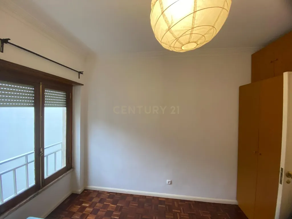 Apartamento T2 para Arrendamento - Image 20