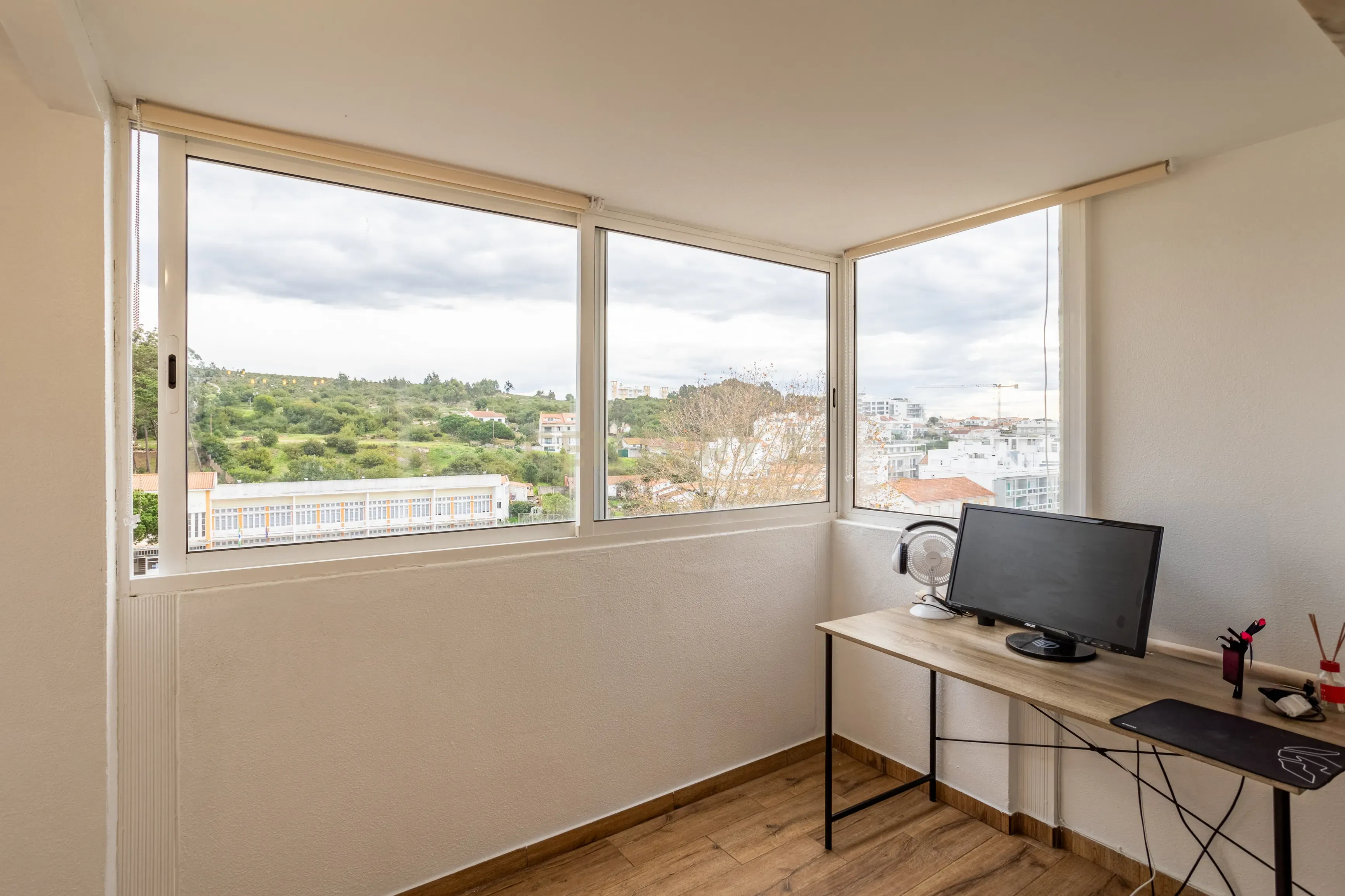 Apartamento T2 na Nazaré - Totalmente Remodelado com Vista Mar - Image 30