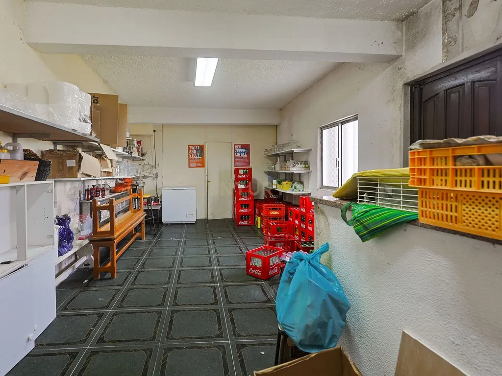 Espaço Comercial em Charneca de Caparica, Almada - Image 11