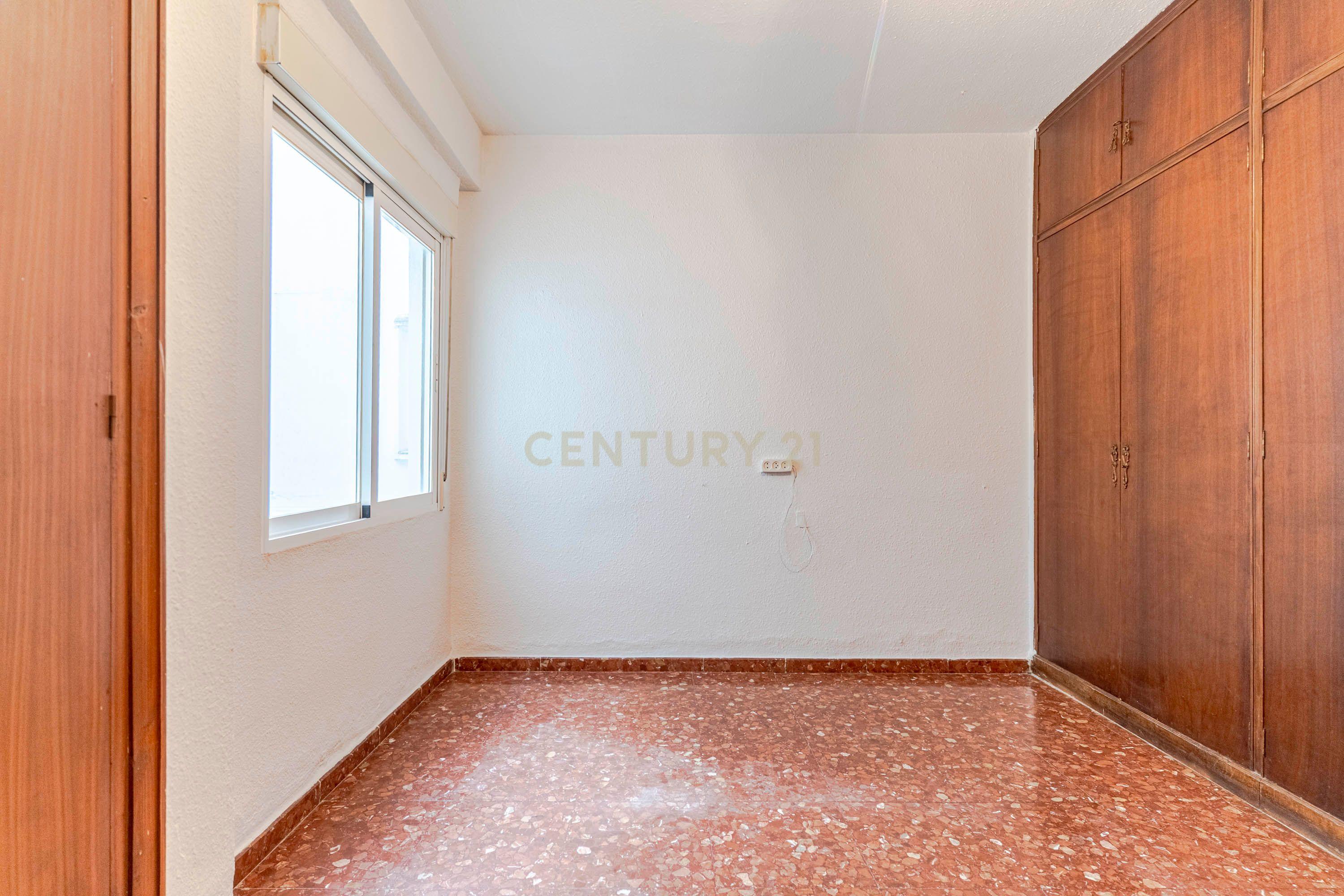 Espaçoso apartamento de 141 m2 no centro de Granada com vista panorâmica do Caminho de Ronda - Image 37