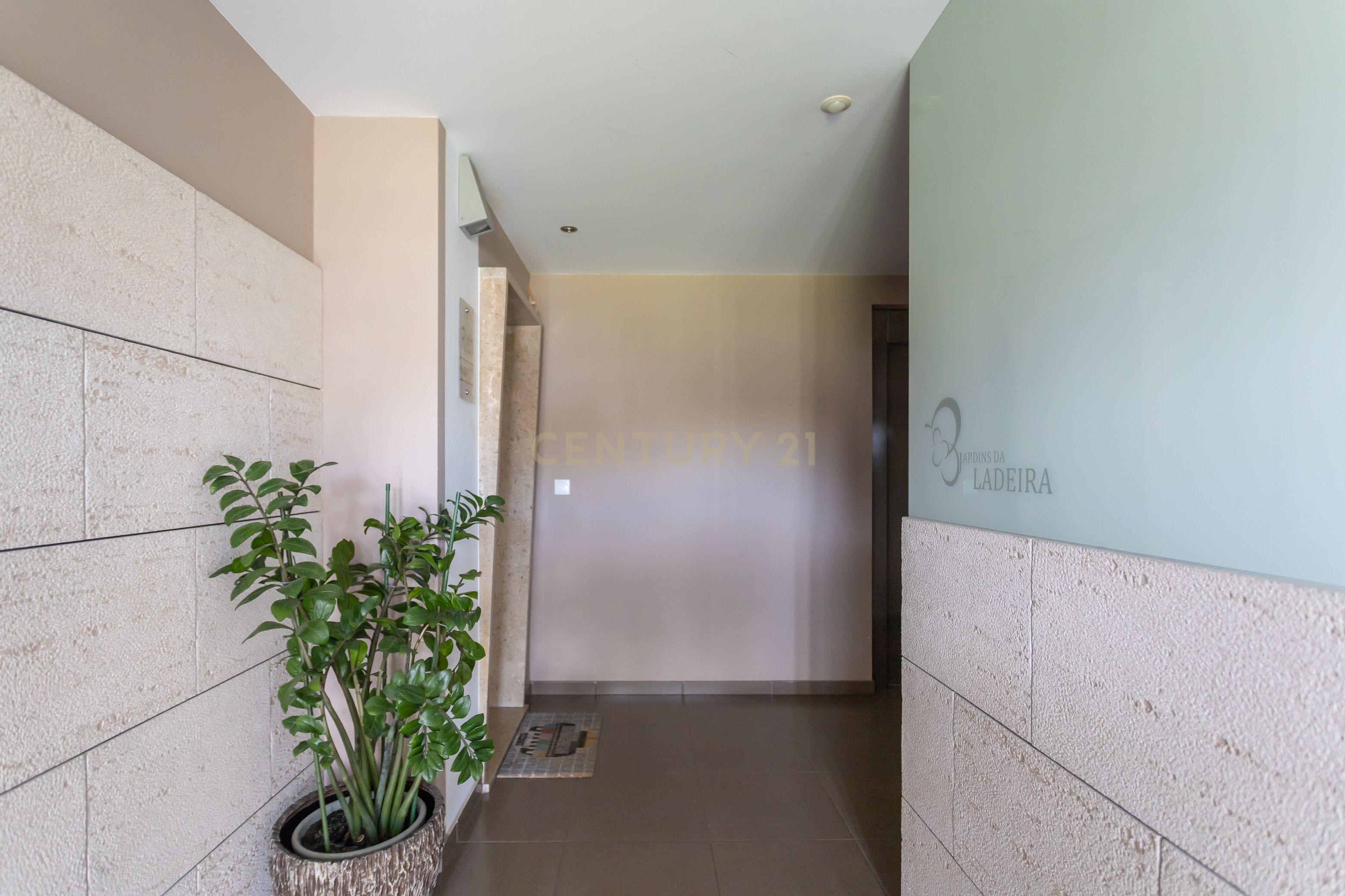 Apartamento T3 Condomínio Jardins da Ladeira, Aldeia de Paio Pires - Image 29